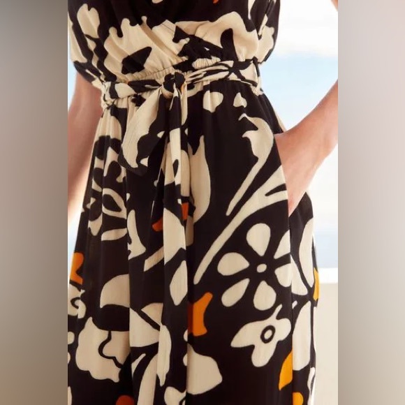 NEXT DIRECT V-NECK BELTED SUMMER WIDE LEG JUMPSUIT - BNWT - SIZE US16 - Picture 4 of 6